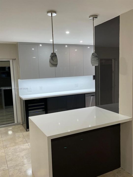 For Rent: $5,800 (4 beds, 3 baths, 1900 Square Feet)