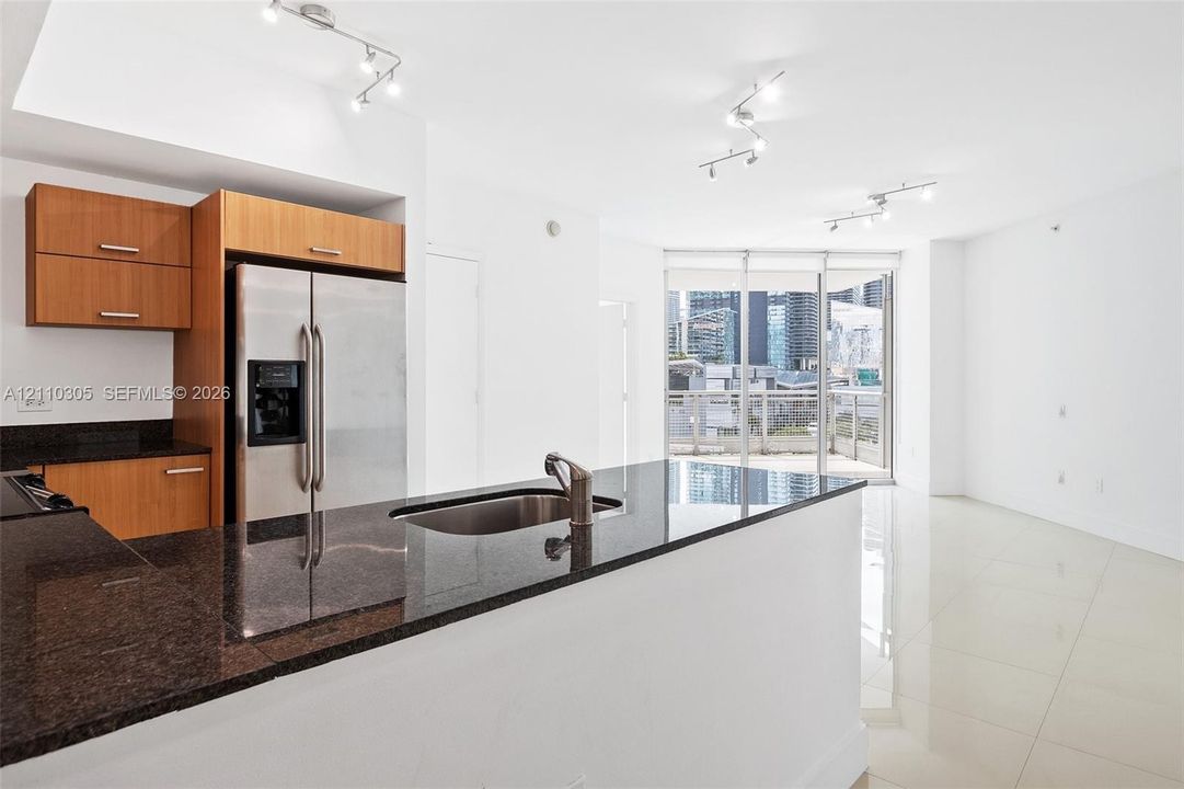 For Rent: $3,600 (2 beds, 2 baths, 1048 Square Feet)