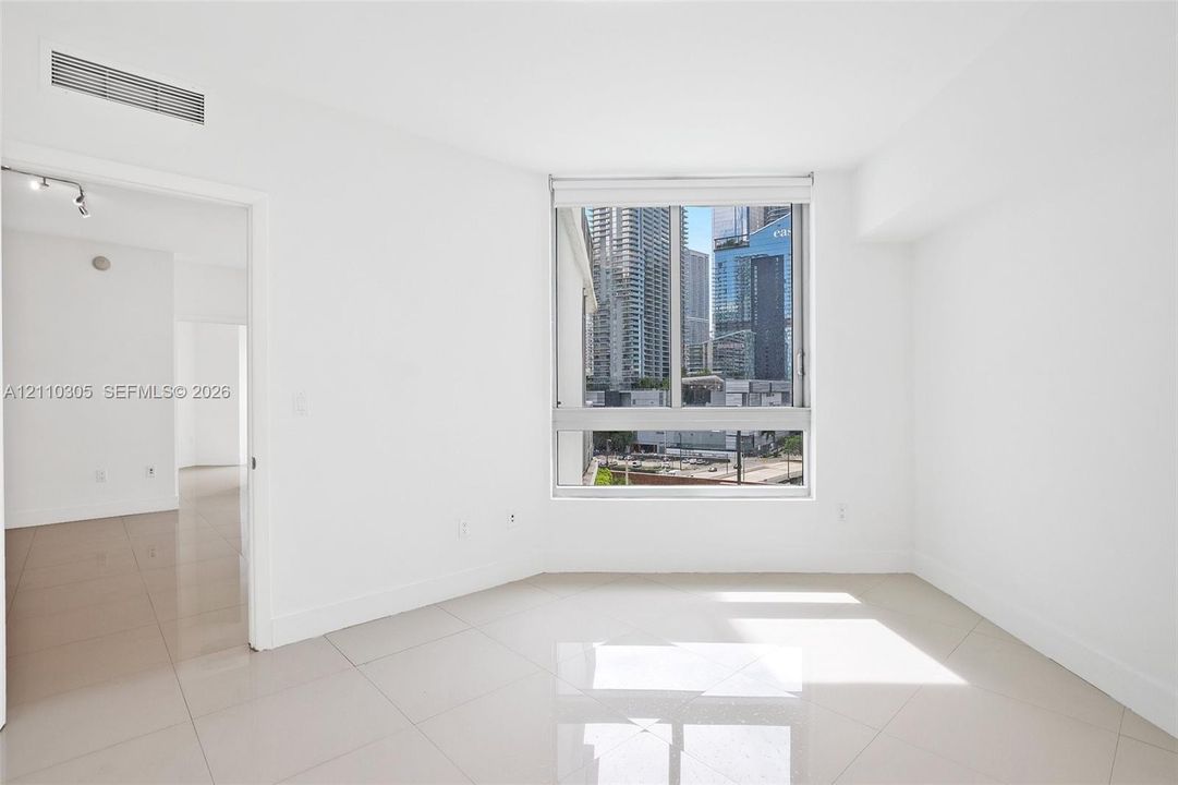 For Rent: $3,600 (2 beds, 2 baths, 1048 Square Feet)