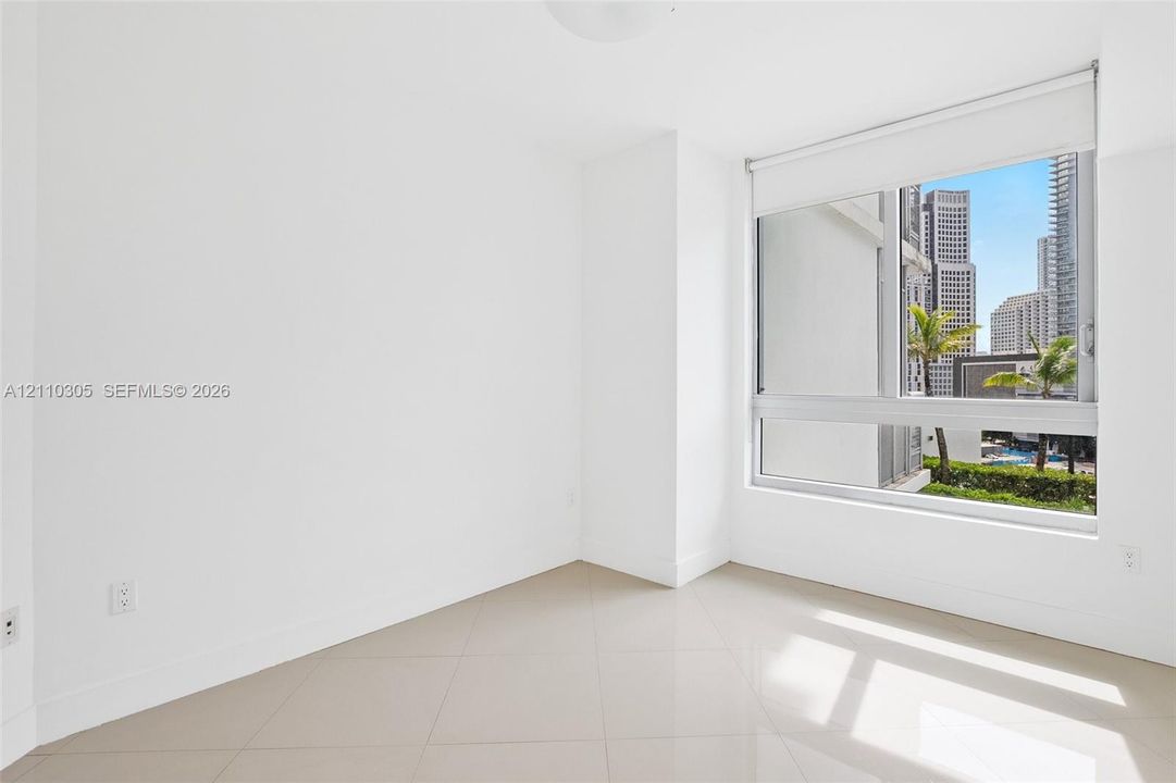 For Rent: $3,600 (2 beds, 2 baths, 1048 Square Feet)