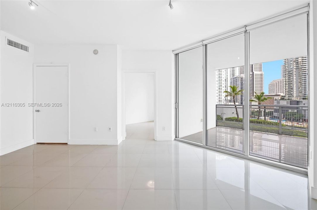 For Rent: $3,600 (2 beds, 2 baths, 1048 Square Feet)