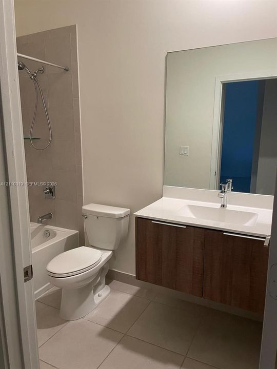 For Rent: $3,050 (3 beds, 2 baths, 1236 Square Feet)