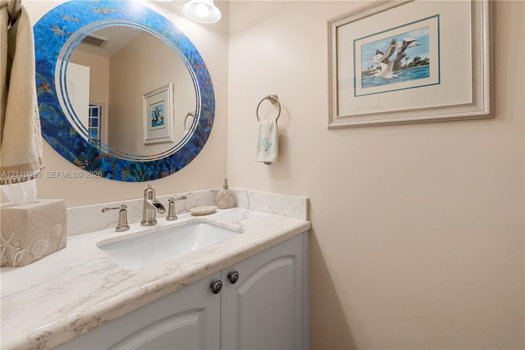 1/2 bath downstairs