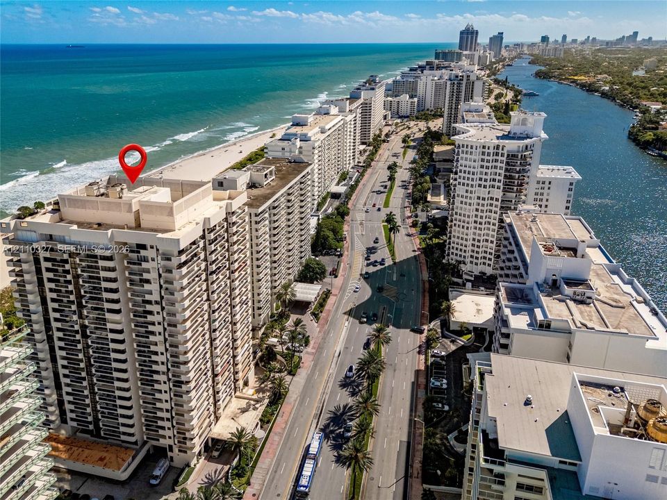 For Sale: $1,485,000 (3 beds, 2 baths, 1980 Square Feet)