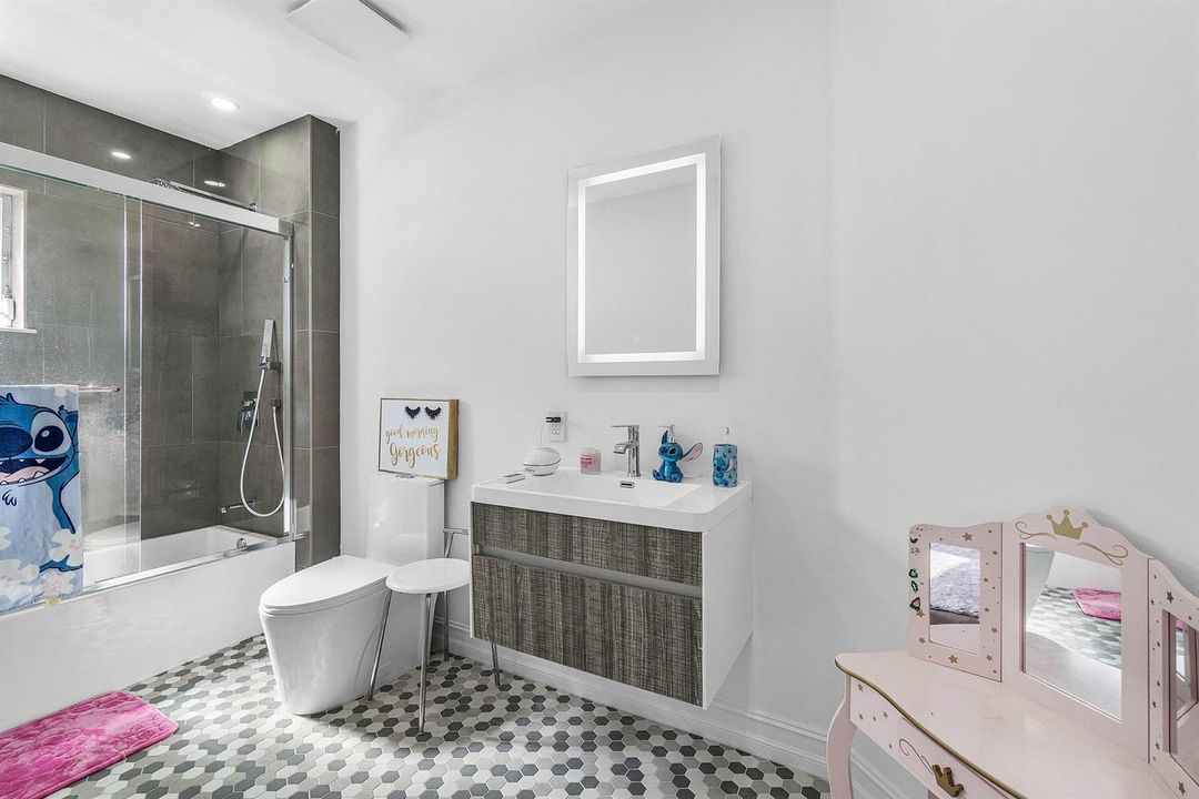 020-6773PortsideDrive-BocaRaton-FL-33496