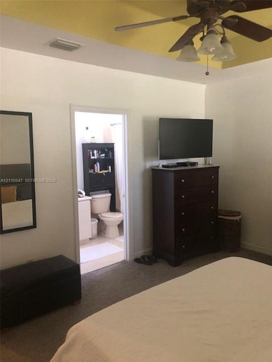 For Sale: $449,000 (4 beds, 3 baths, 1570 Square Feet)