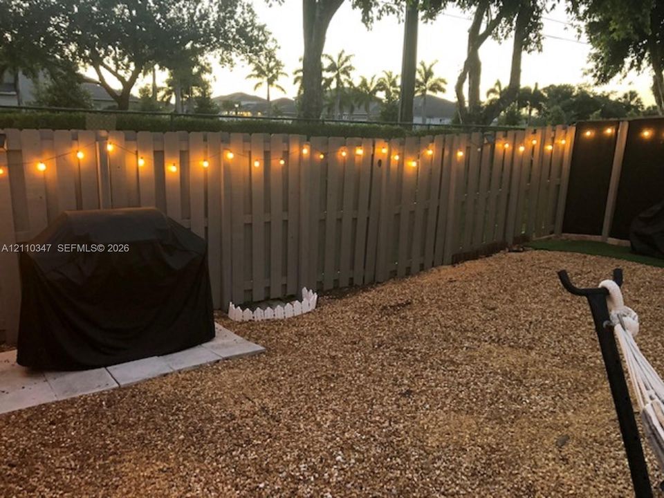 For Sale: $449,000 (4 beds, 3 baths, 1570 Square Feet)