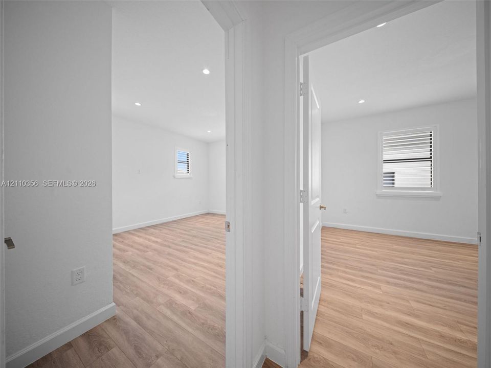 На продажу: $699,999 (5 спален, 3 ванн, 3252 Квадратных фут)