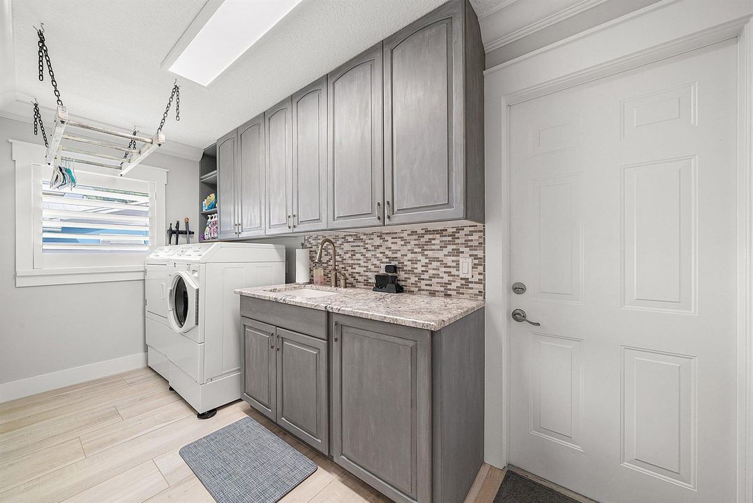 Spacious laundry room