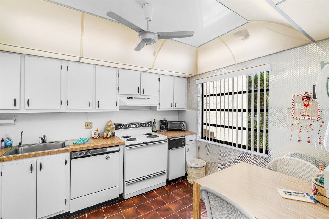 004-8320CasaDelLago-D-BocaRaton-FL-33433
