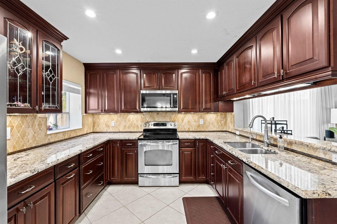 17-web-or-mls-A7401934