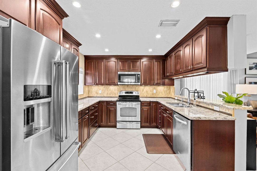16-web-or-mls-A7401922