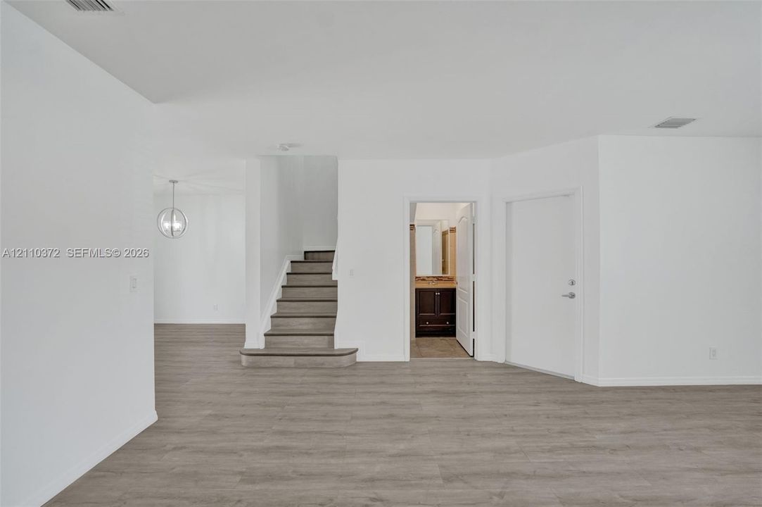 En Venta: $545,000 (3 camas, 2 baños, 1518 Pies cuadrados)