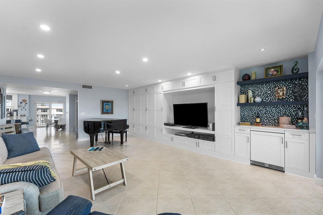Spacious Living Room