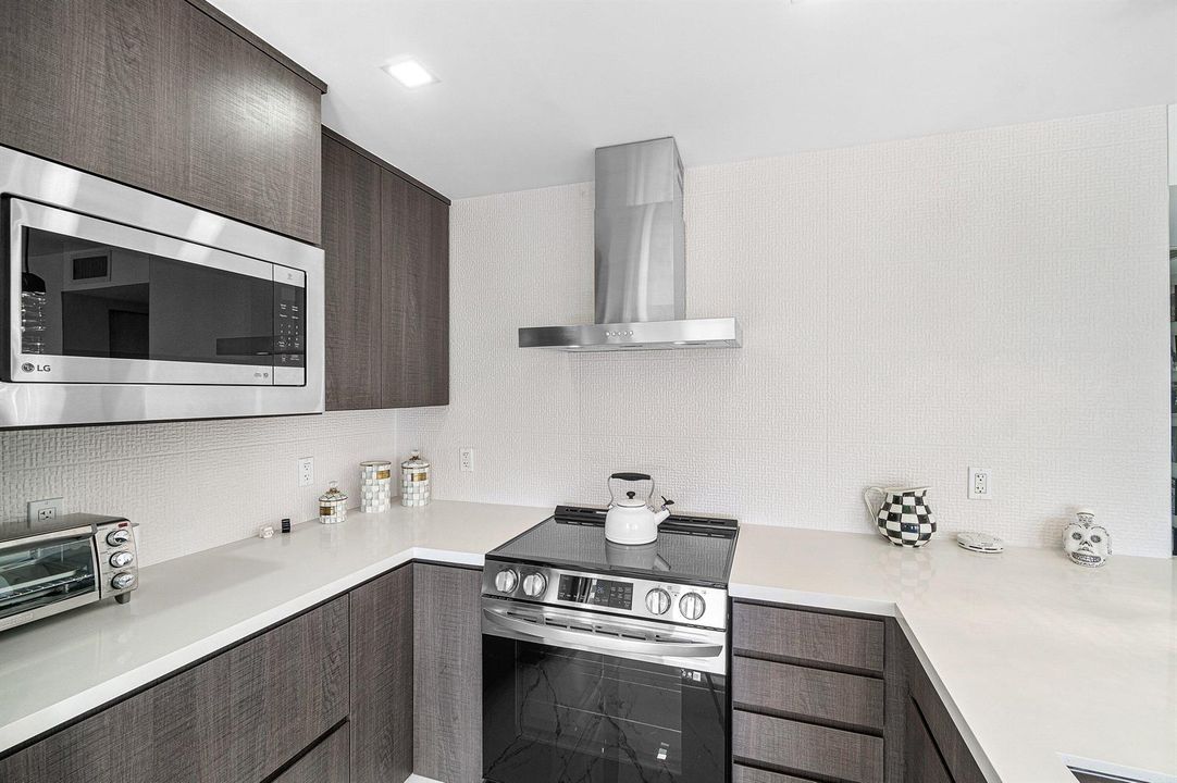 017-4017NewcastleA-BocaRaton-FL-33434-SM
