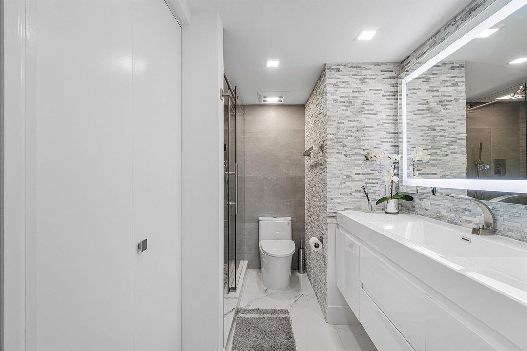 029-4017NewcastleA-BocaRaton-FL-33434-SM