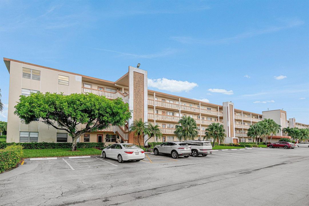 002-4017NewcastleA-BocaRaton-FL-33434-SM