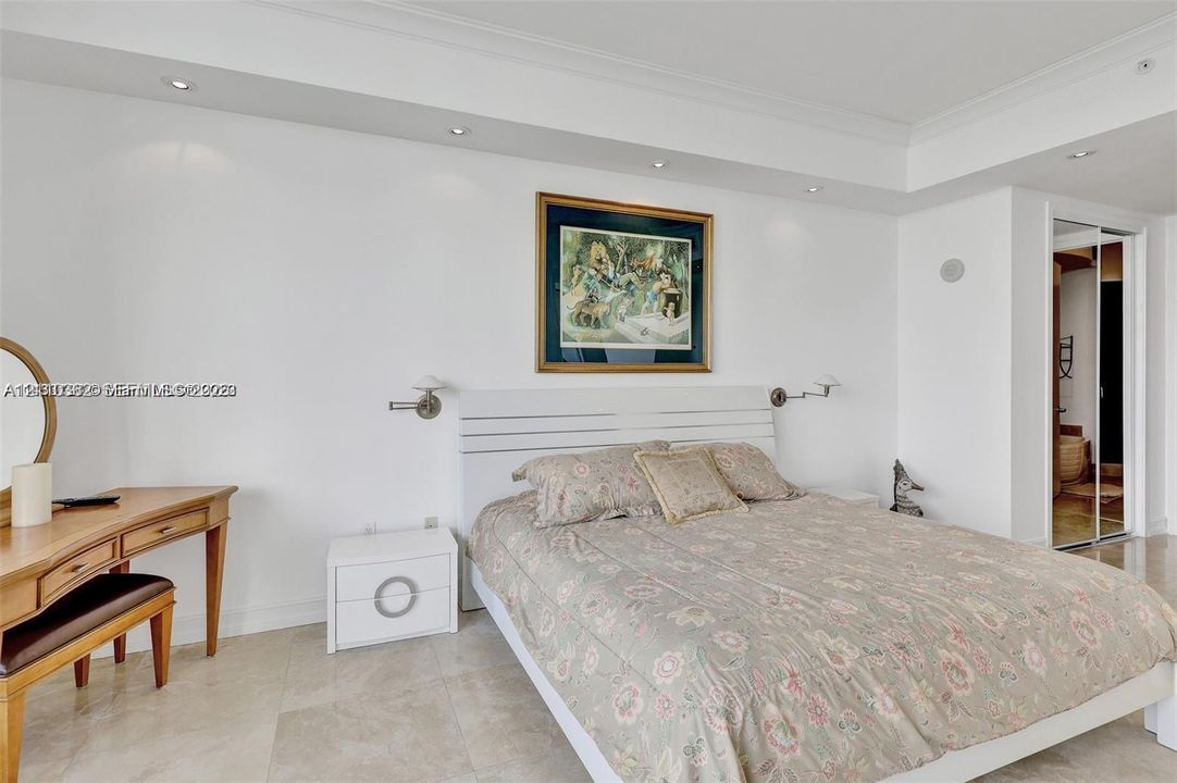 В аренду: $6,500 (2 спален, 2 ванн, 1276 Квадратных фут)