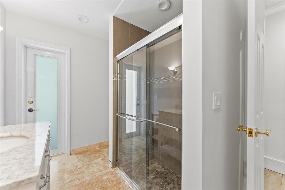 2nd Primary Bath/2nd Cabana Bath