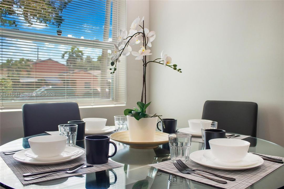 For Rent: $3,495 (3 beds, 2 baths, 1450 Square Feet)