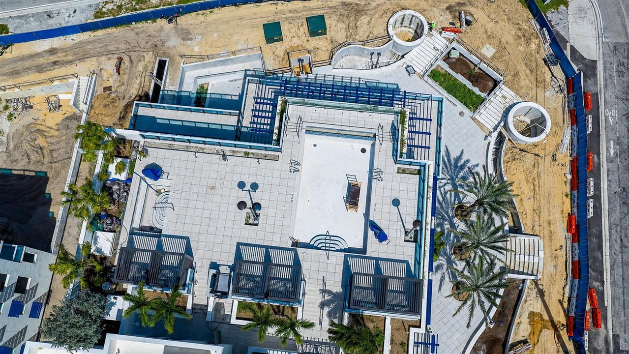 23-Caretta Rooftop Amenities