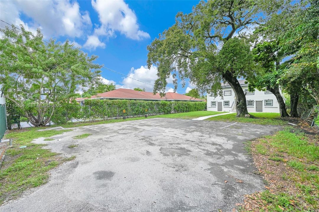 For Sale: $1,500,000 (0 beds, 0 baths, 2752 Square Feet)