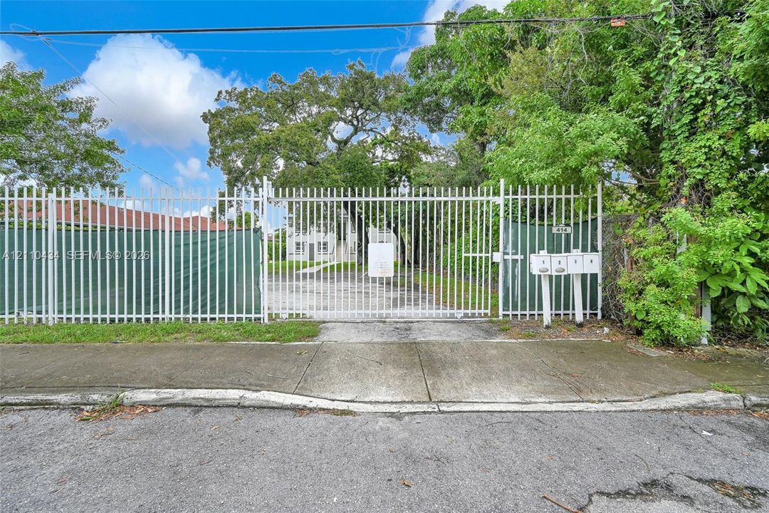 For Sale: $1,500,000 (0 beds, 0 baths, 2752 Square Feet)