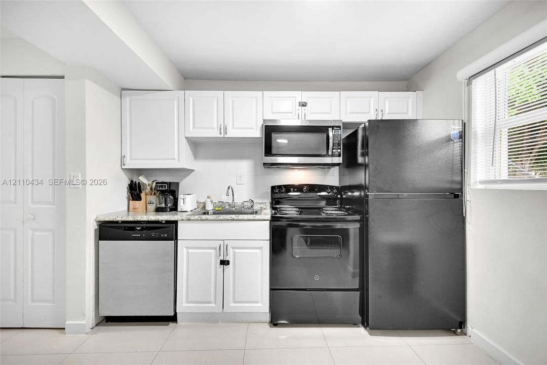 For Sale: $1,500,000 (0 beds, 0 baths, 2752 Square Feet)