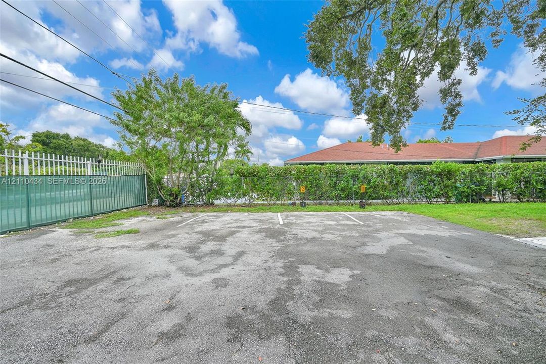 For Sale: $1,500,000 (0 beds, 0 baths, 2752 Square Feet)