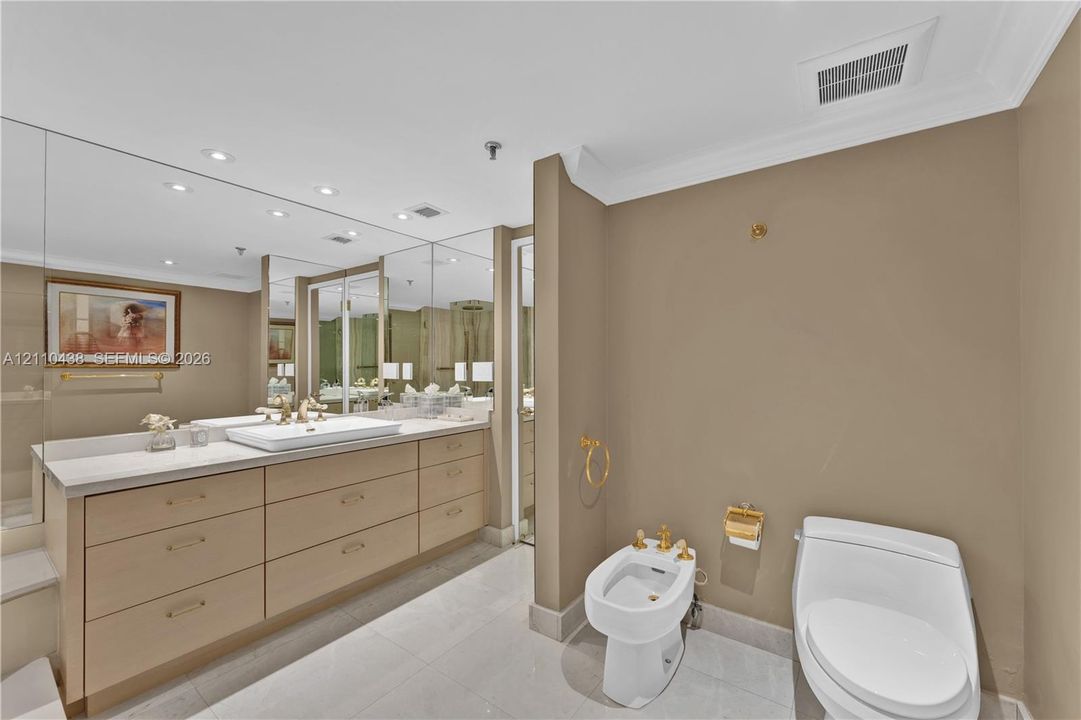 Maser Bathroom