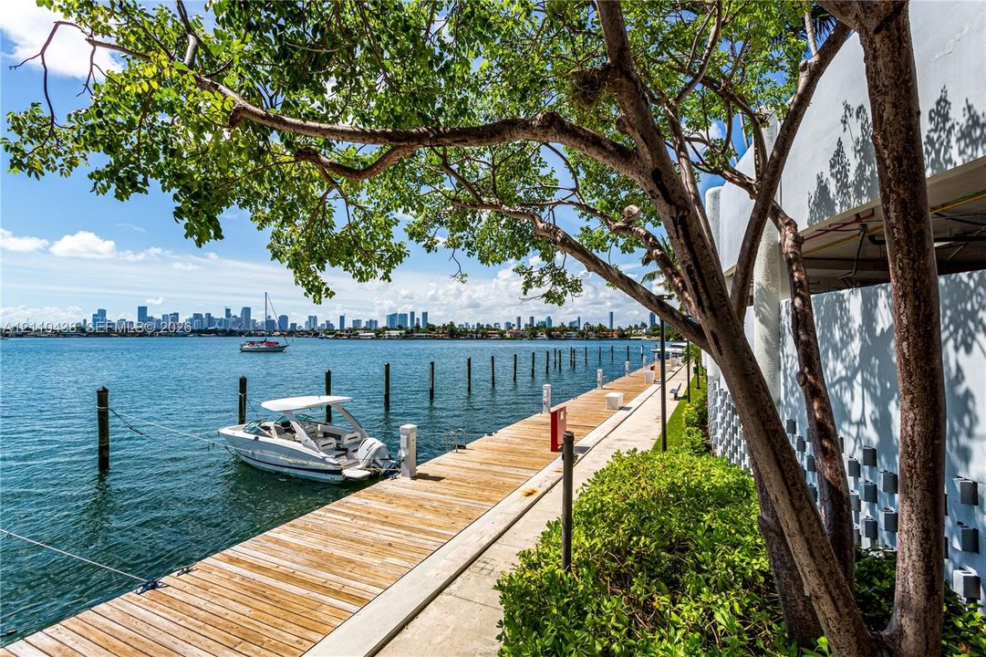 Private Dock Available