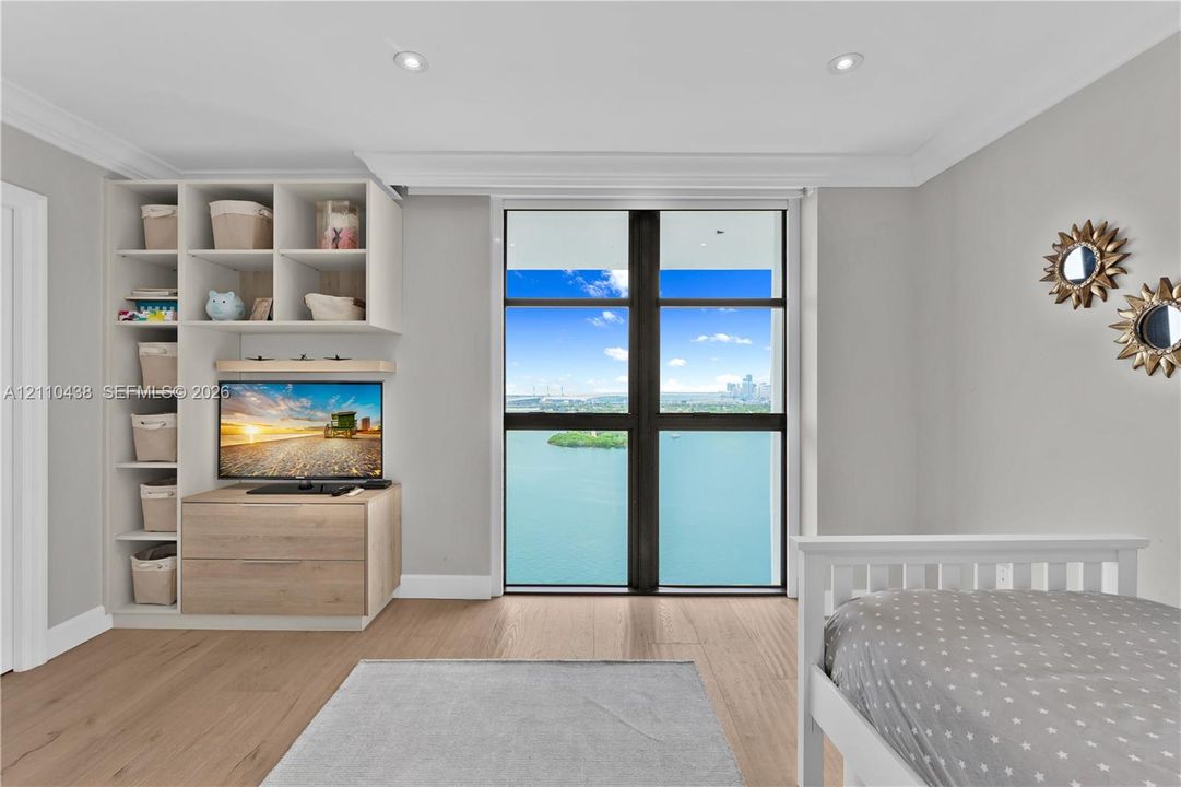 2nd Bedroom