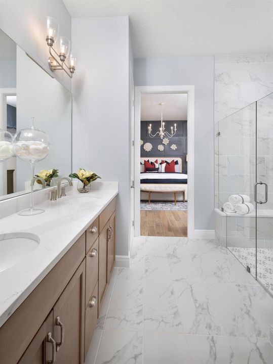 SCP Crown Owners Bath-RHP