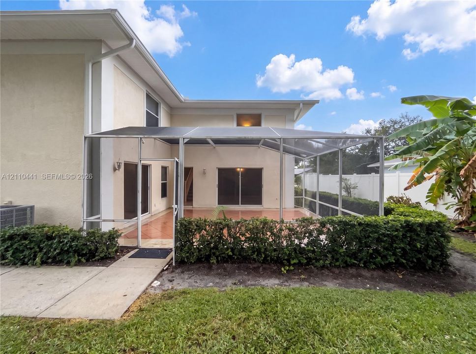 En Venta: $195,000 (3 camas, 3 baños, 1560 Pies cuadrados)