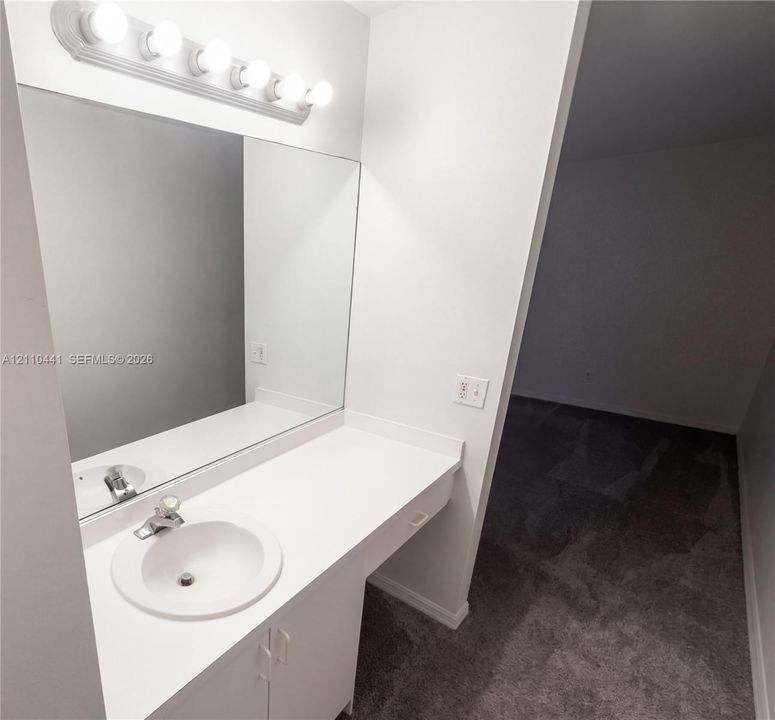 En Venta: $195,000 (3 camas, 3 baños, 1560 Pies cuadrados)