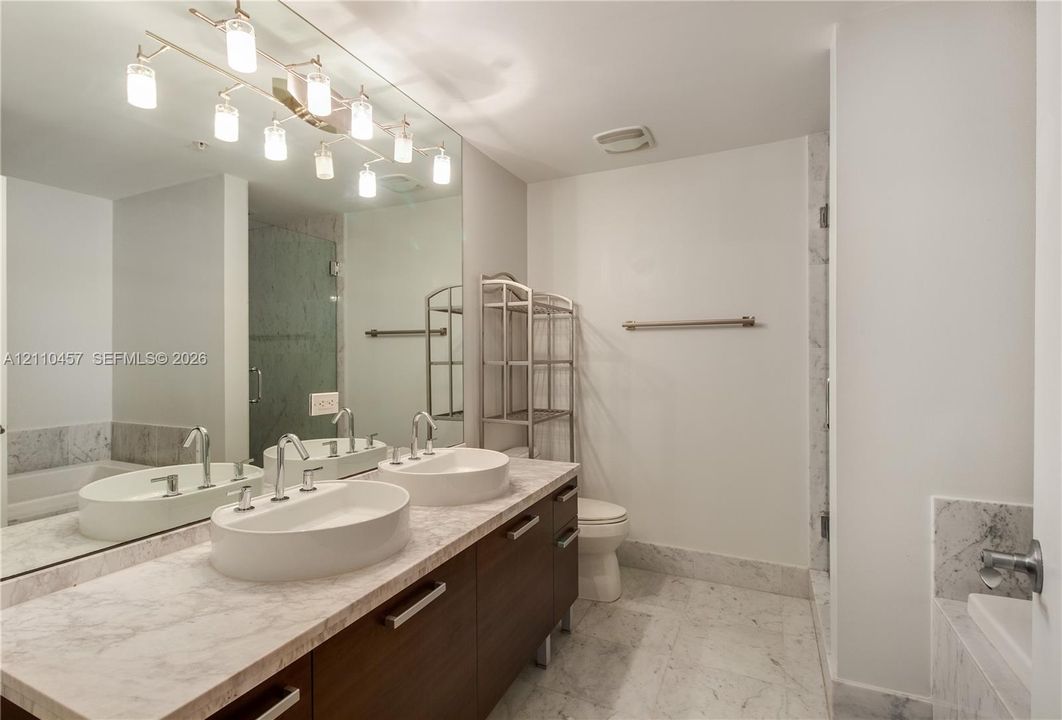 В аренду: $3,500 (2 спален, 2 ванн, 1203 Квадратных фут)