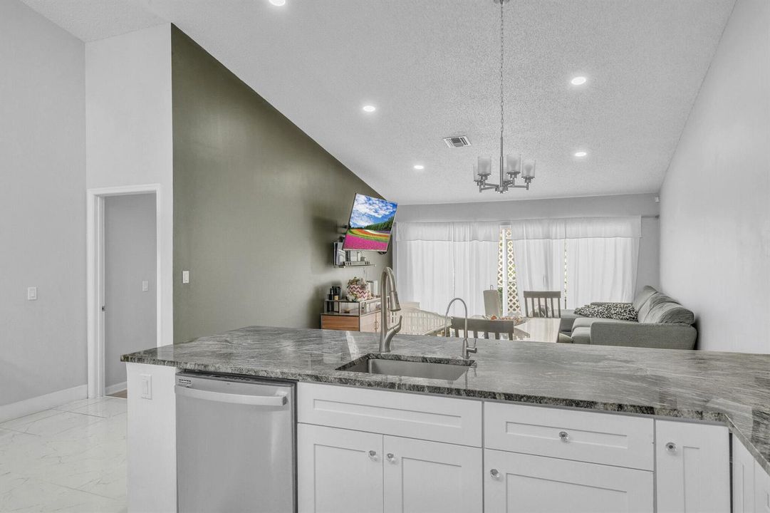 4 Kitchen (3)