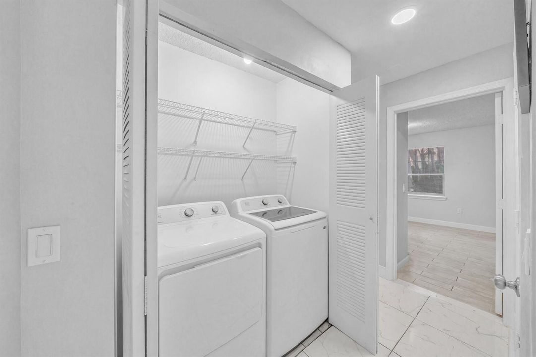 10 Laundry Closet
