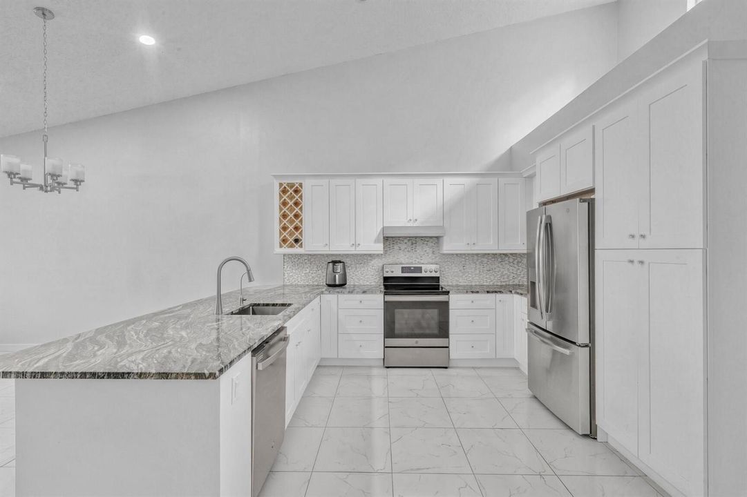 4 Kitchen (2)