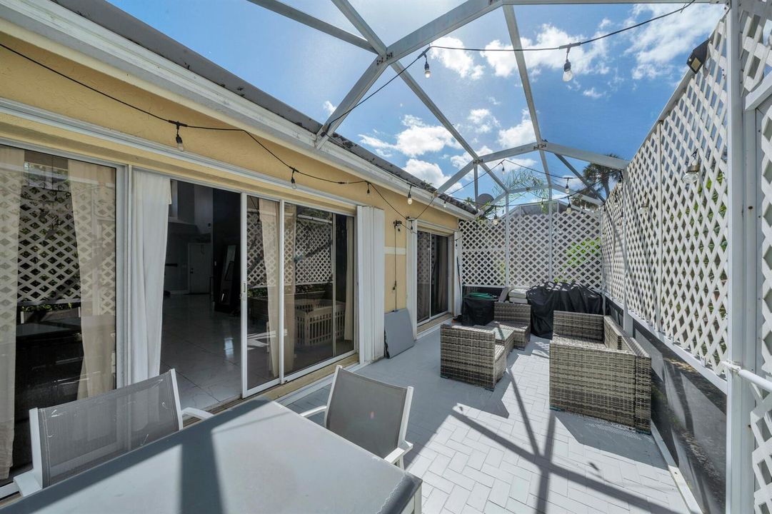 7 Porch (2)