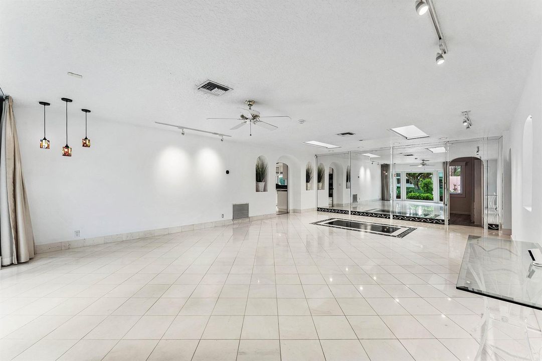 007-1115Southeast14thAvenue-DeerfieldBea