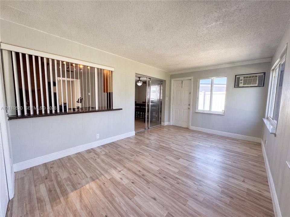 For Rent: $3,800 (4 beds, 2 baths, 1794 Square Feet)
