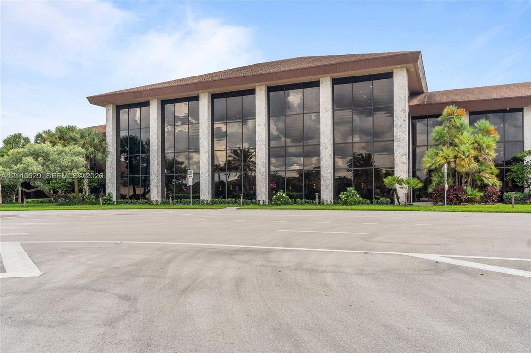 For Rent: $1,900 (2 beds, 2 baths, 1166 Square Feet)