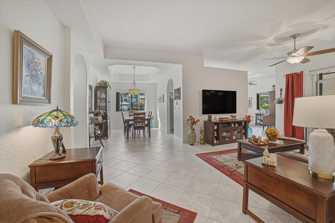 12-Livingroom-C
