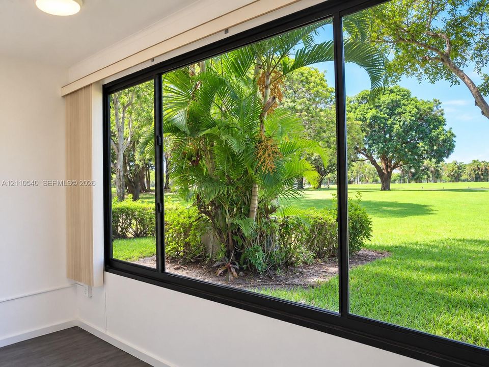 For Rent: $2,200 (2 beds, 2 baths, 1352 Square Feet)