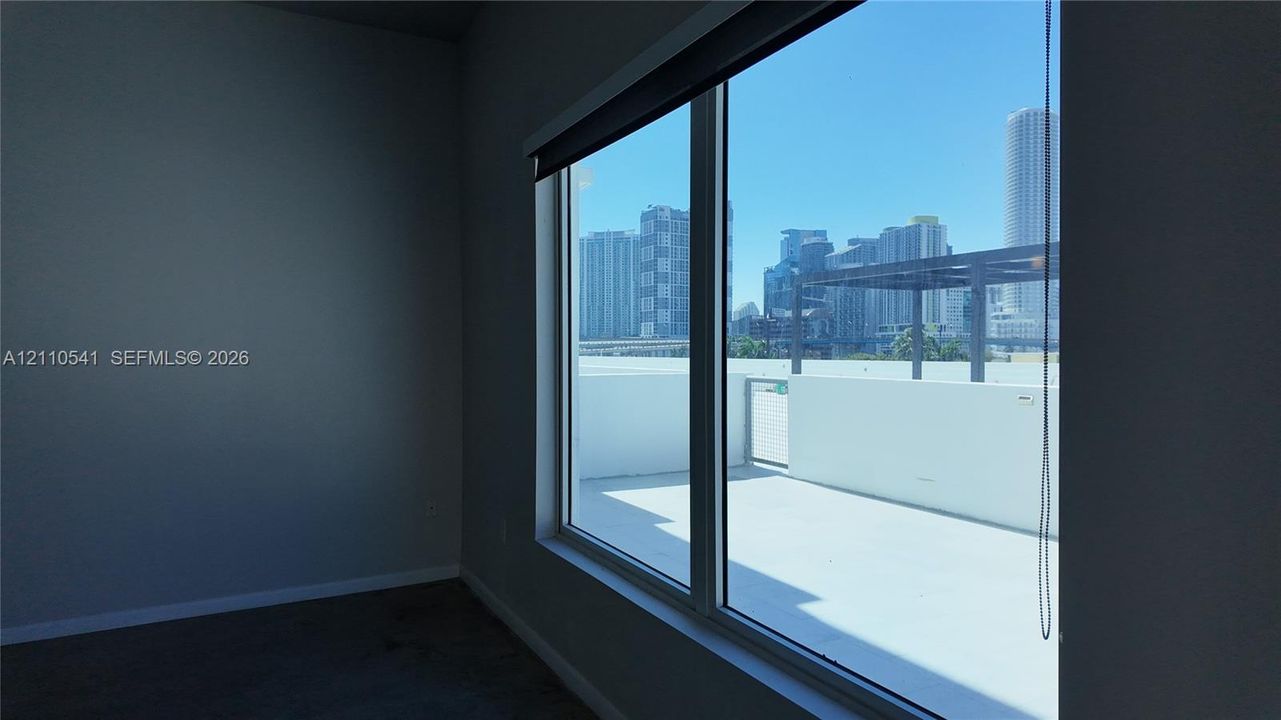 For Sale: $419,000 (2 beds, 2 baths, 1174 Square Feet)