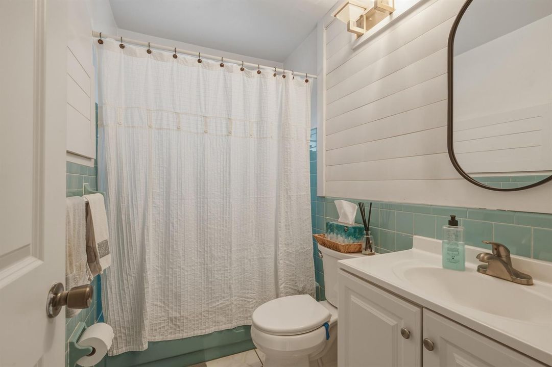 Seconday bathroom