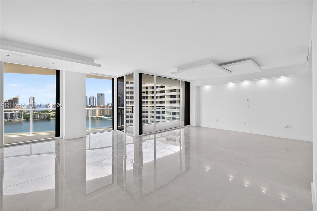 For Rent: $12,500 (3 beds, 4 baths, 2470 Square Feet)