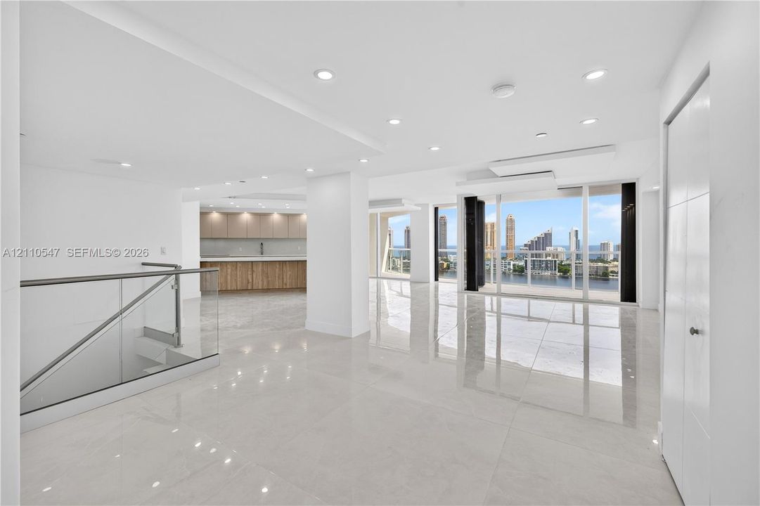 For Rent: $12,500 (3 beds, 4 baths, 2470 Square Feet)