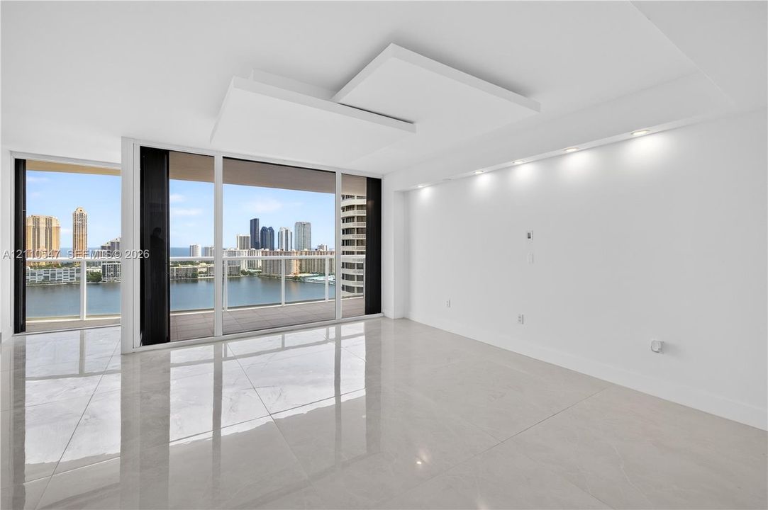 For Rent: $12,500 (3 beds, 4 baths, 2470 Square Feet)